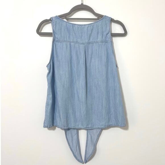 Natural Reflections Tie-Front Stripe Sleeveless Top Blue Denim-Look Size Medium - Picture 6 of 12